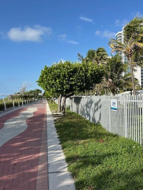 2899 Collins Ave Unit 1504, Miami Beach, FL 33140 - view of property's community