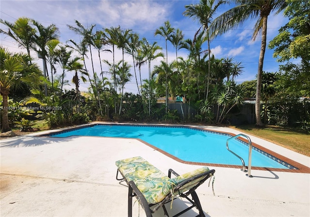 2451 SW 16th St, Fort Lauderdale, FL 33312 - view of swimming pool with a patio area