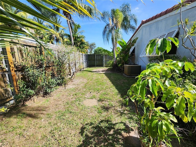 2451 SW 16th St, Fort Lauderdale, FL 33312 - view of fenced backyard