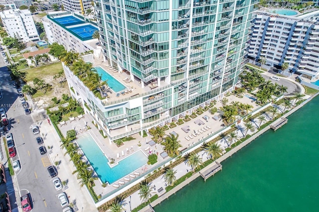 2900 NE 7th Ave Unit 404, Miami, FL 33137 - aerial view of a pool area