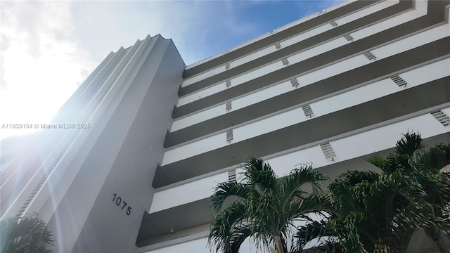 1075 NE Miami Gardens Dr Unit 306, Miami, FL 33179 - photo 2