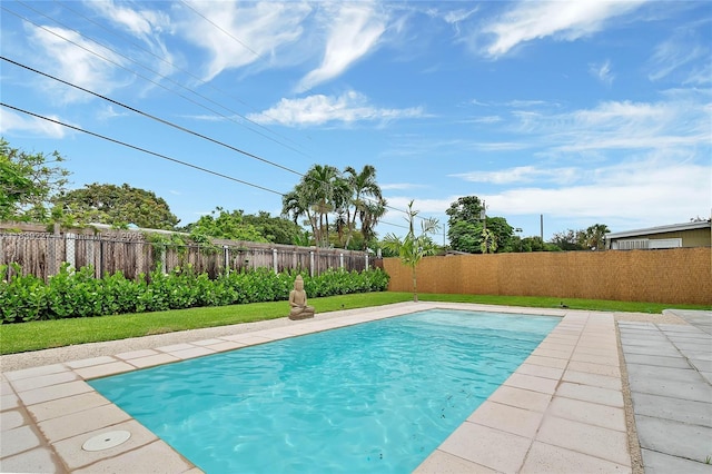 3141 SW 20th St, Fort Lauderdale, FL 33312 - view of swimming pool featuring a fenced backyard