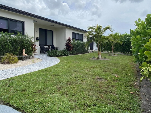3141 SW 20th St, Fort Lauderdale, FL 33312 - view of green lawn