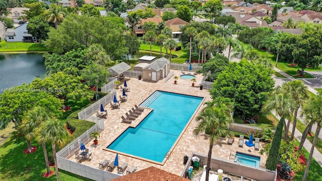 10871 SW 11th Mnr, Davie, FL 33324 - bird's eye view of a pool and a nearby body of water