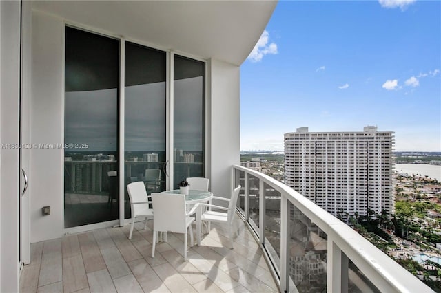 4100 Island Blvd Unit 2303, Aventura, FL 33160 - balcony featuring a city view