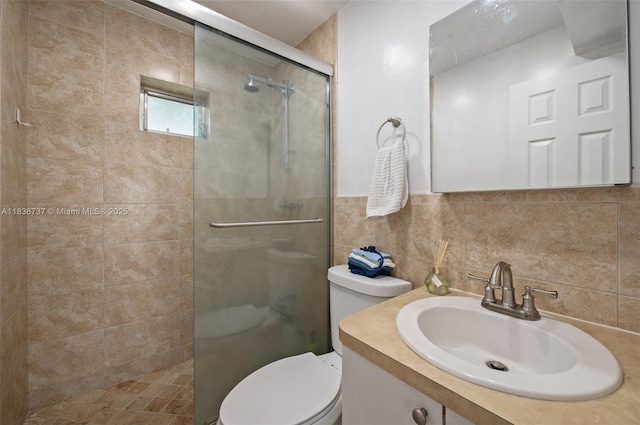 590 SW 62nd Ave, Miami, FL 33144 - full bathroom featuring a tile shower, vanity, and tile walls