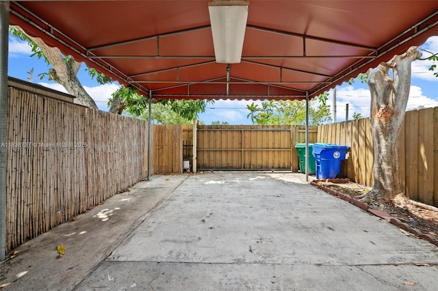 590 SW 62nd Ave, Miami, FL 33144 - view of patio / terrace