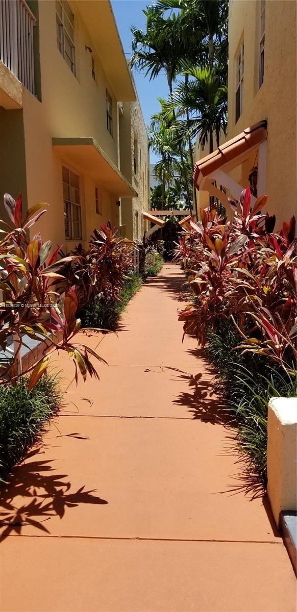 1337 Euclid Ave Unit 101, Miami Beach, FL 33139 - view of property's community