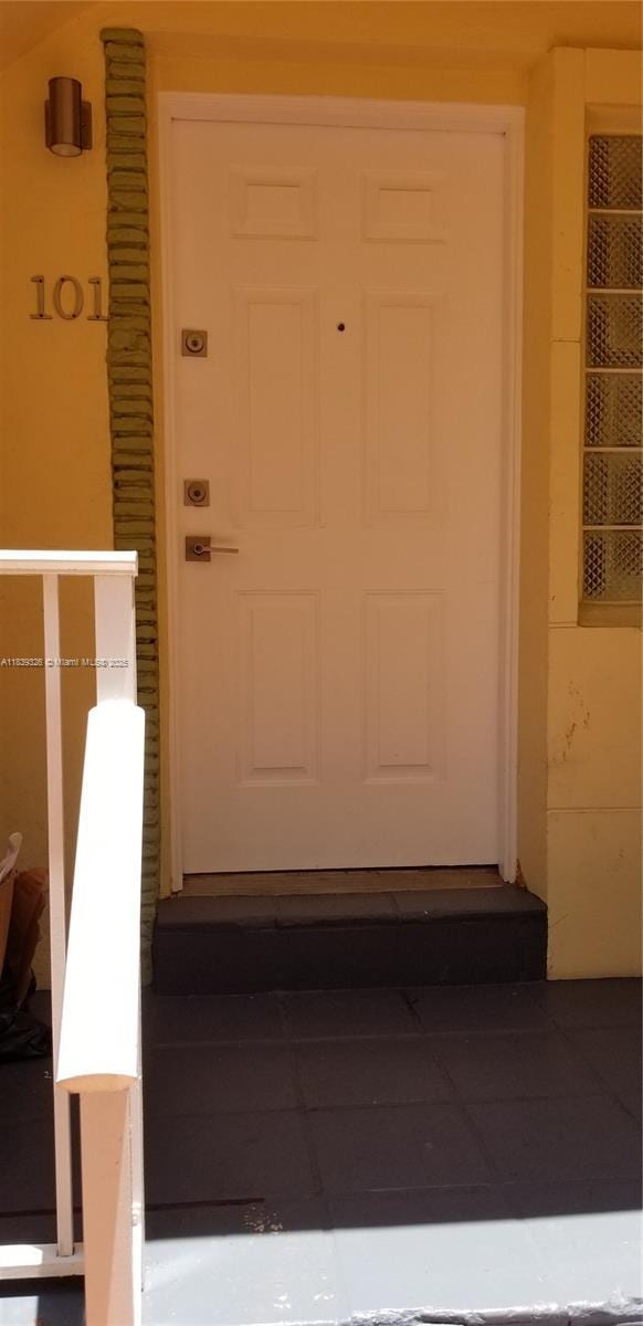 1337 Euclid Ave Unit 101, Miami Beach, FL 33139 - doorway to property