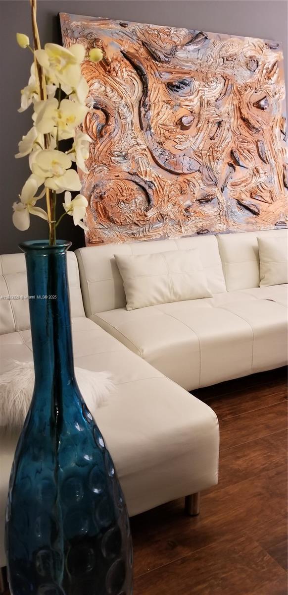 1337 Euclid Ave Unit 101, Miami Beach, FL 33139 - detailed view of wood finished floors