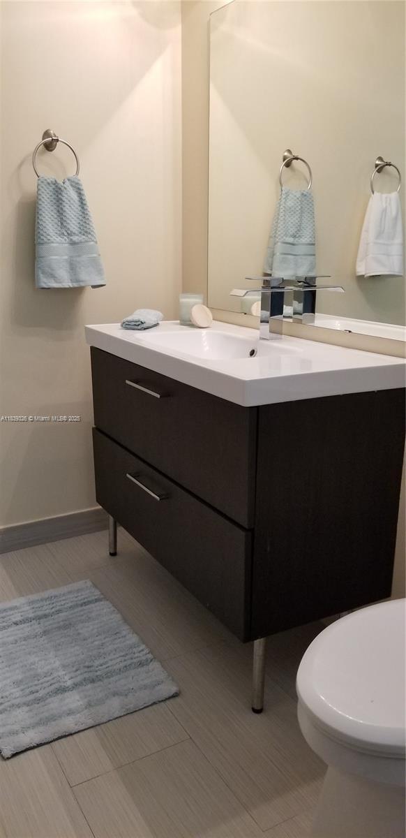 1337 Euclid Ave Unit 101, Miami Beach, FL 33139 - bathroom with vanity and toilet