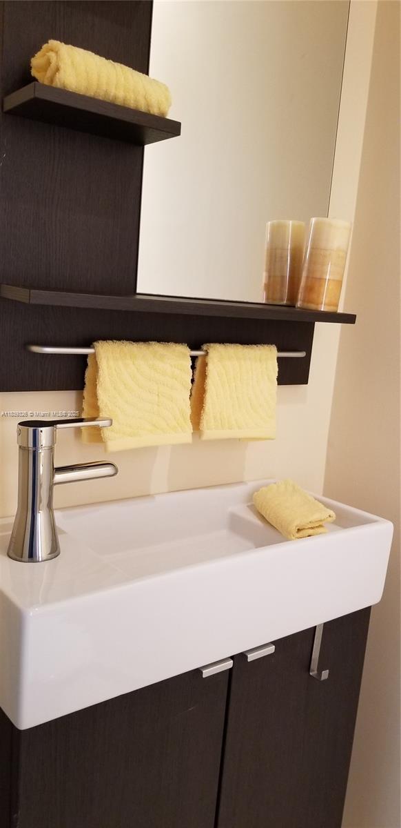 1337 Euclid Ave Unit 101, Miami Beach, FL 33139 - bathroom view