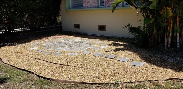1337 Euclid Ave Unit 101, Miami Beach, FL 33139 - view of patio / terrace