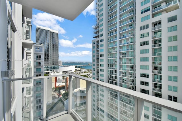 227 NE 2nd St Unit 2000, Miami, FL 33132 - balcony featuring a water view and a view of city