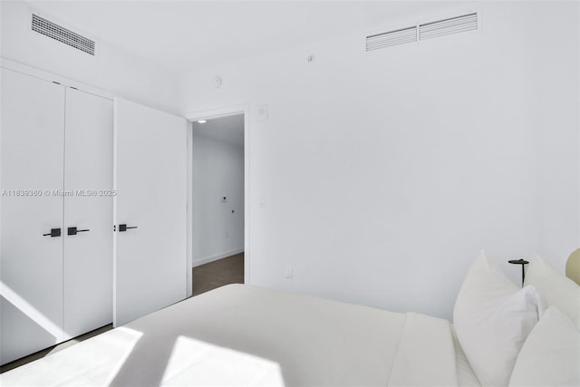 227 NE 2nd St Unit 2000, Miami, FL 33132 - bedroom featuring a closet