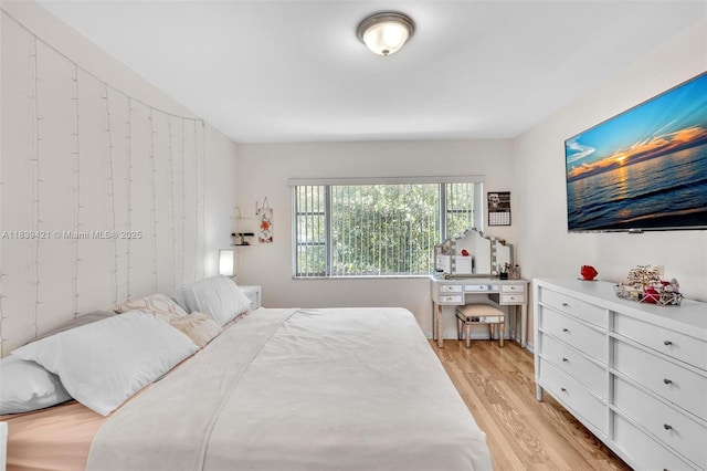 5800 NE 22nd Way Unit 523, Fort Lauderdale, FL 33308 - bedroom with light wood finished floors