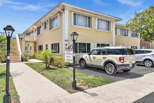 5800 NE 22nd Way Unit 523, Fort Lauderdale, FL 33308 - view of front of home featuring stucco siding