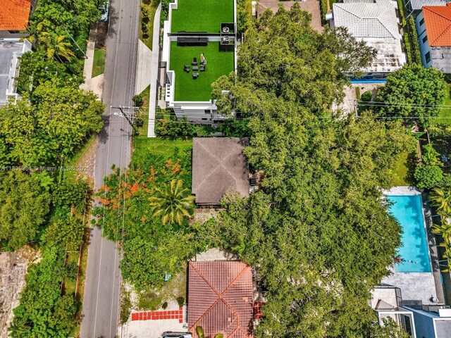 3210 E Elizabeth St, Miami, FL 33133 - aerial view of a pool area