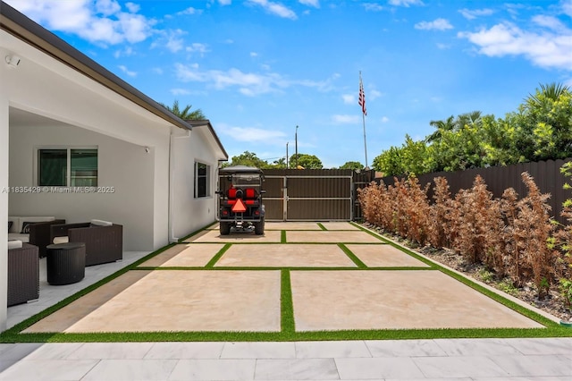 8115 NW 185th Ter, Hialeah, FL 33015 - view of patio