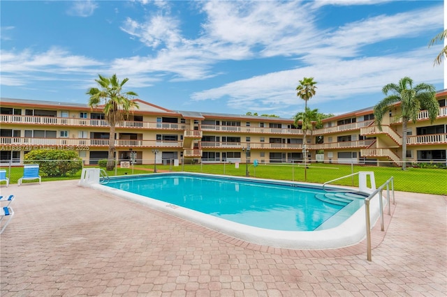 5300 Washington St Unit C113, Hollywood, FL 33021 - community pool featuring a patio