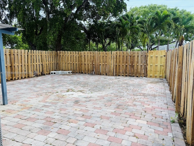 4710 NW 3rd Ter, Deerfield Beach, FL 33064 - view of patio