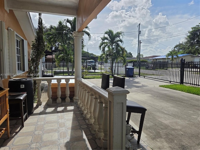 2936 NW 47th St, Miami, FL 33142 - view of patio / terrace