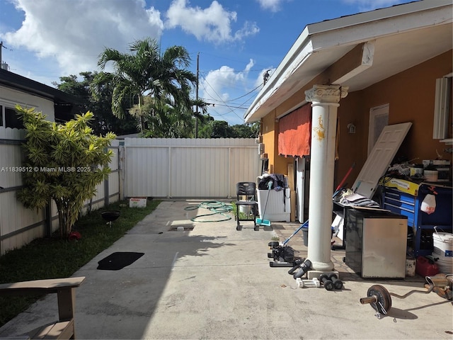 2936 NW 47th St, Miami, FL 33142 - view of patio / terrace