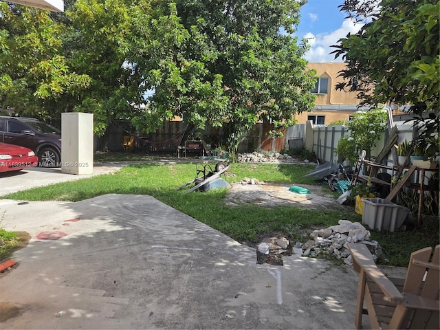 2936 NW 47th St, Miami, FL 33142 - view of yard