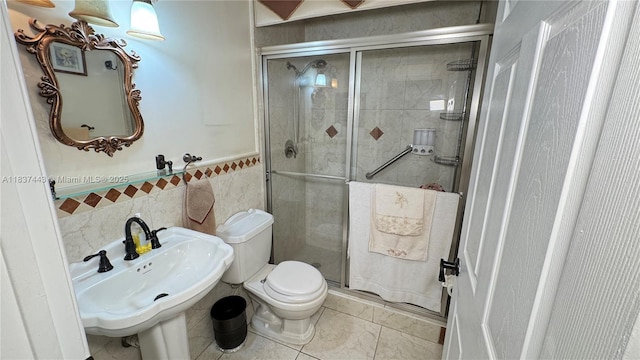 15588 SW 62nd St, Miami, FL 33193 - full bath featuring a shower stall, tile walls, and a wainscoted wall