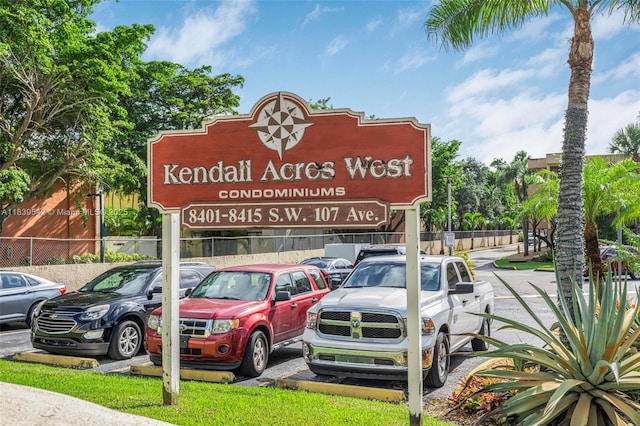 8415 SW 107th Ave Unit 130W, Miami, FL 33173 - view of uncovered parking lot