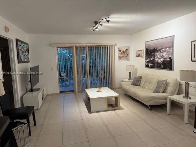 901 SW 141st Ave Unit 405M, Pembroke Pines, FL 33027 - view of living room