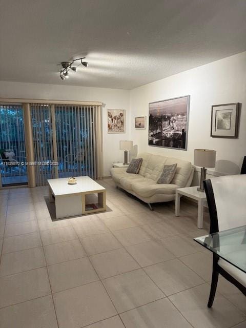 901 SW 141st Ave Unit 405M, Pembroke Pines, FL 33027 - view of living room