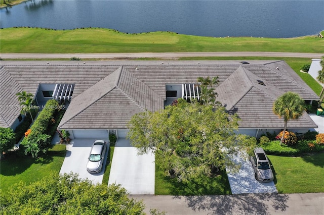 8406 NW 78th Ct, Tamarac, FL 33321 - view from above of property with a nearby body of water