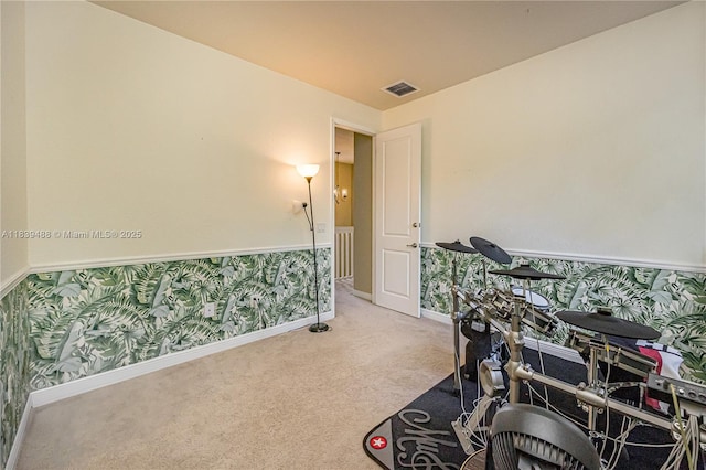 10608 NW 36th St, Coral Springs, FL 33065 - recreation room featuring wallpapered walls and carpet floors