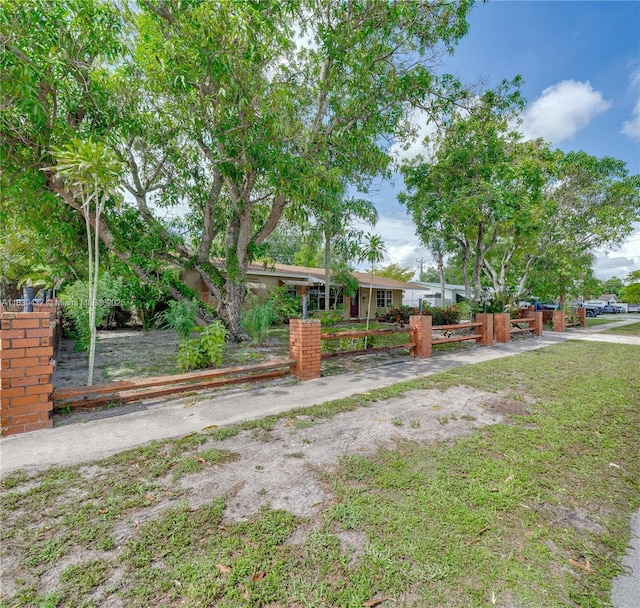 7140 Fillmore St, Hollywood, FL 33024 - view of fenced yard