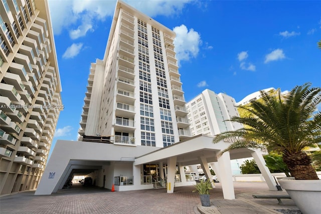 1228 W Ave Unit 911, Miami Beach, FL 33139 - view of apartment building / complex