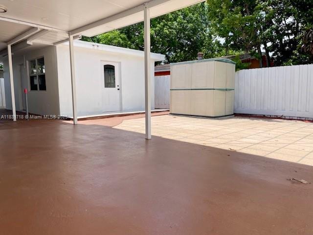 330 W 40th Pl, Hialeah, FL 33012 - view of patio