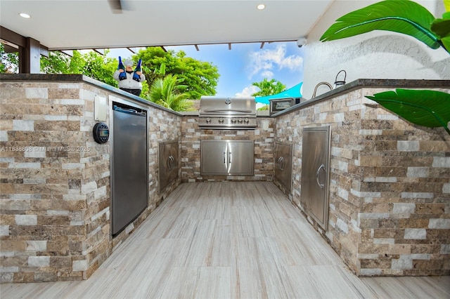 906 Cardinal Pl, Homestead, FL 33035 - view of patio with area for grilling