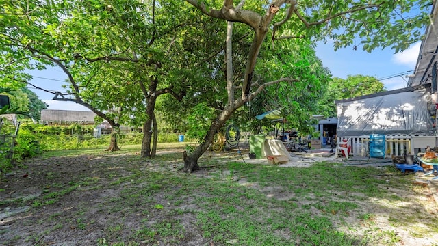 521 SE 5th St, Hialeah, FL 33010 - view of yard