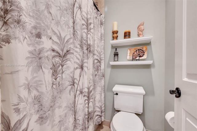 19252 N Hibiscus St, Weston, FL 33332 - bathroom with a shower with curtain