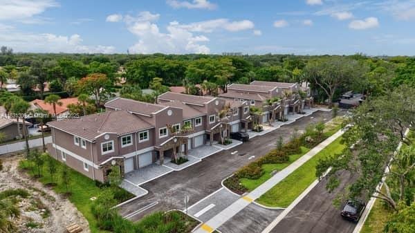 1563 NW 94th Way Unit 09, Coral Springs, FL 33071 - aerial view