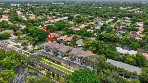 1563 NW 94th Way Unit 09, Coral Springs, FL 33071 - aerial view of property and surrounding area with nearby suburban area