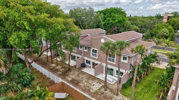 1563 NW 94th Way Unit 09, Coral Springs, FL 33071 - view of subject property