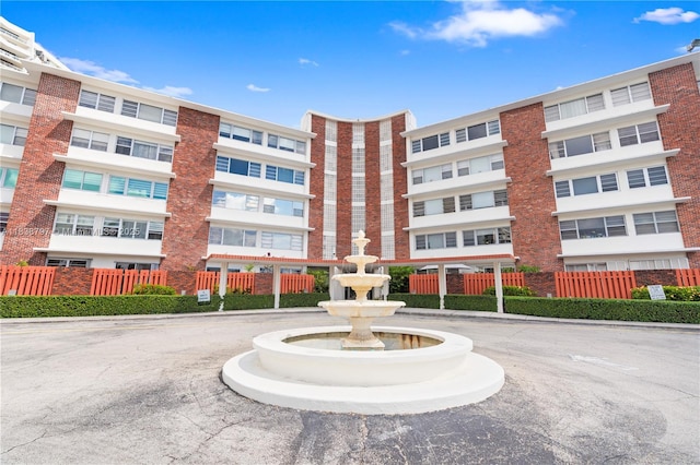 1700 NE 105th St Unit 312, Miami Shores, FL 33138 - view of apartment building / complex