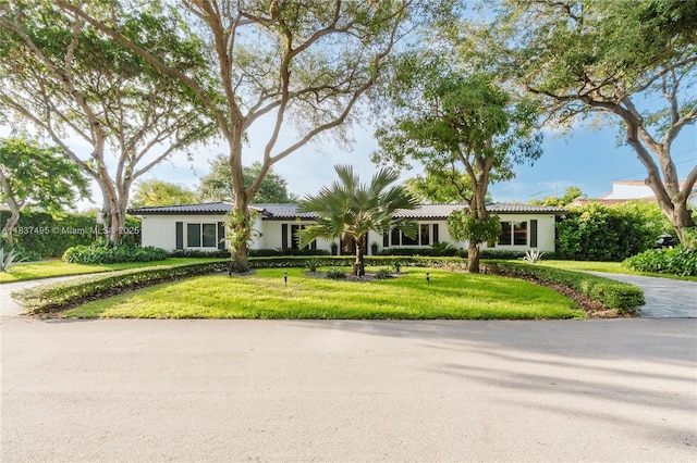 8501 SW 72nd Ter, Miami, FL 33143 - ranch-style home featuring stucco siding and a front lawn