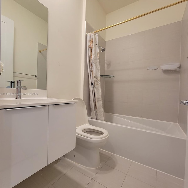 10440 NW 67th St Unit 10440, Doral, FL 33178 - bathroom featuring shower / tub combo with curtain, vanity, and tile patterned flooring