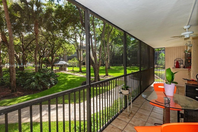 2814 N 46th Ave Unit H277, Hollywood, FL 33021 - sunroom featuring ceiling fan