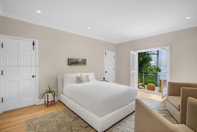 315 E Rivo Alto Dr, Miami Beach, FL 33139 - bedroom with light wood-style flooring, crown molding, and recessed lighting