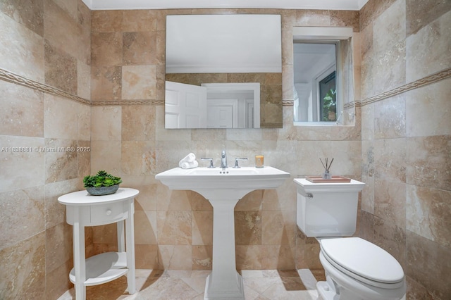 315 E Rivo Alto Dr, Miami Beach, FL 33139 - half bath with tile walls