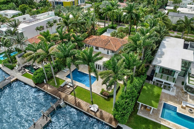 315 E Rivo Alto Dr, Miami Beach, FL 33139 - bird's eye view of a pool area